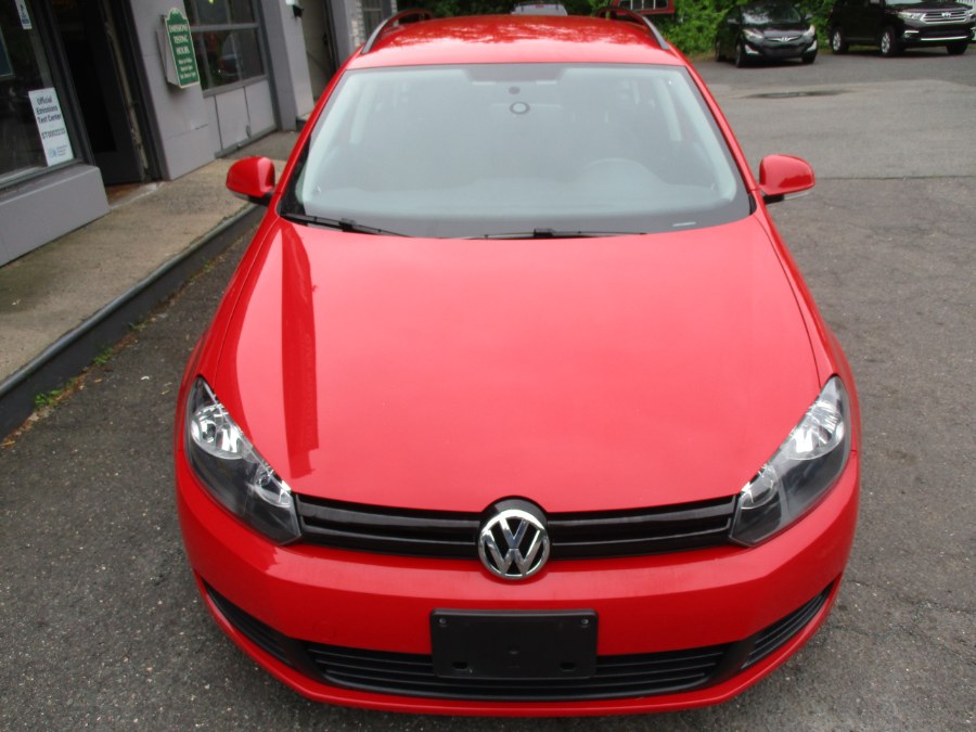 2013 Volkswagen Jetta SportWagen 4dr Auto SE w/Sunroof PZEV, available for sale in Meriden, Connecticut | Cos Central Auto. Meriden, Connecticut 2013 Volkswagen Jetta SportWagen 4dr Auto SE w/Sunroof PZEV, available for sale in Meriden, Connecticut | Cos Central Auto. Meriden, Connecticut