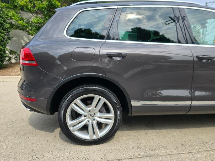 2012 Volkswagen Touareg 4dr TDI Lux, available for sale in Philadelphia, Pennsylvania | Eugen's Auto Sales & Repairs. Philadelphia, Pennsylvania 2012 Volkswagen Touareg 4dr TDI Lux, available for sale in Philadelphia, Pennsylvania | Eugen's Auto Sales & Repairs. Philadelphia, Pennsylvania