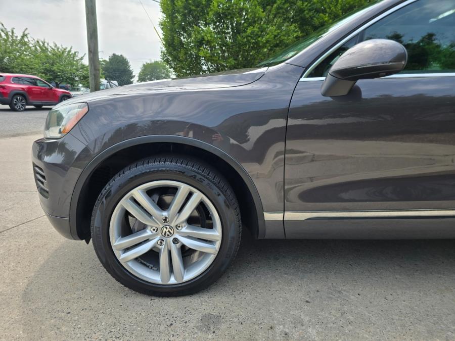 2012 Volkswagen Touareg 4dr TDI Lux, available for sale in Philadelphia, Pennsylvania | Eugen's Auto Sales & Repairs. Philadelphia, Pennsylvania 2012 Volkswagen Touareg 4dr TDI Lux, available for sale in Philadelphia, Pennsylvania | Eugen's Auto Sales & Repairs. Philadelphia, Pennsylvania