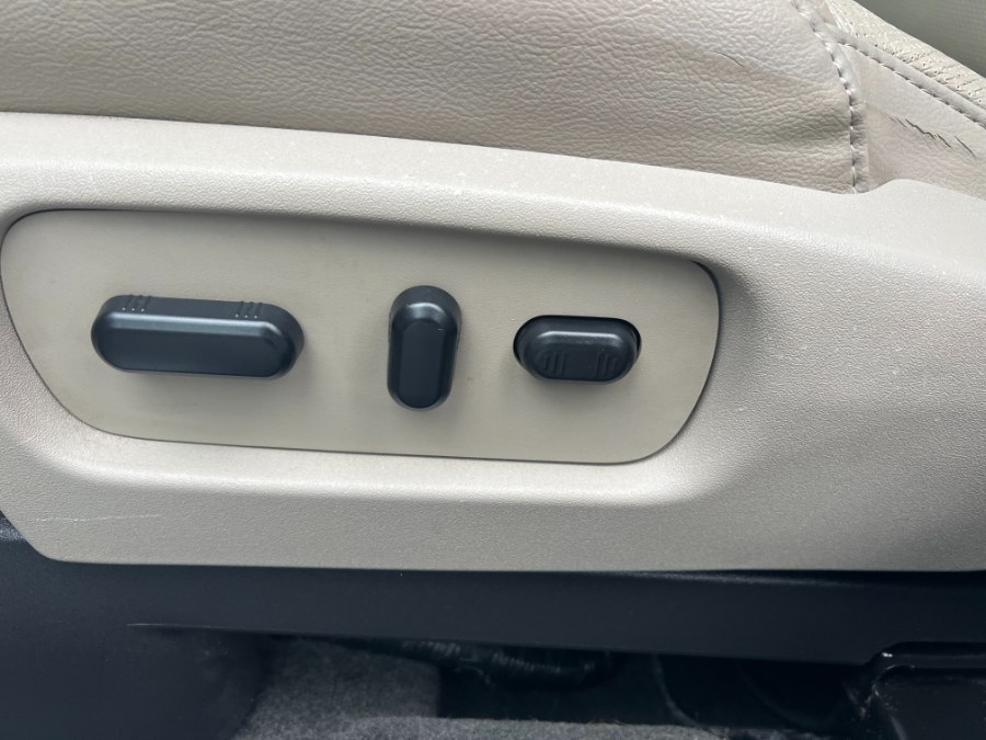 2014 Ford Explorer 4WD 4dr Limited, available for sale in Bristol, Connecticut | Bristol Auto Center LLC. Bristol, Connecticut 2014 Ford Explorer 4WD 4dr Limited, available for sale in Bristol, Connecticut | Bristol Auto Center LLC. Bristol, Connecticut