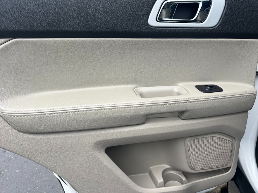 2014 Ford Explorer 4WD 4dr Limited, available for sale in Bristol, Connecticut | Bristol Auto Center LLC. Bristol, Connecticut 2014 Ford Explorer 4WD 4dr Limited, available for sale in Bristol, Connecticut | Bristol Auto Center LLC. Bristol, Connecticut