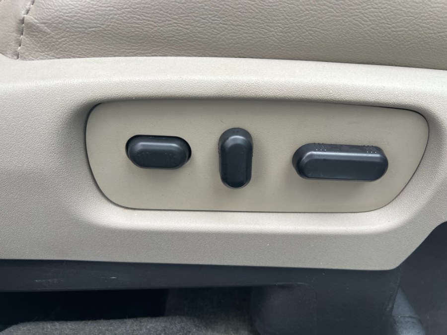 2014 Ford Explorer 4WD 4dr Limited, available for sale in Bristol, Connecticut | Bristol Auto Center LLC. Bristol, Connecticut 2014 Ford Explorer 4WD 4dr Limited, available for sale in Bristol, Connecticut | Bristol Auto Center LLC. Bristol, Connecticut