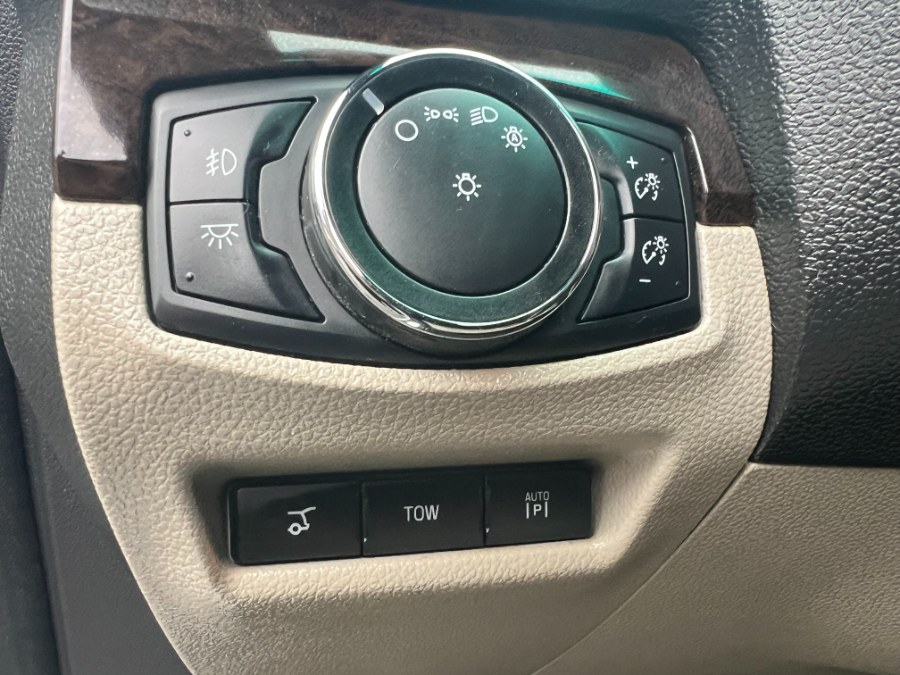 2014 Ford Explorer 4WD 4dr Limited, available for sale in Bristol, Connecticut | Bristol Auto Center LLC. Bristol, Connecticut 2014 Ford Explorer 4WD 4dr Limited, available for sale in Bristol, Connecticut | Bristol Auto Center LLC. Bristol, Connecticut
