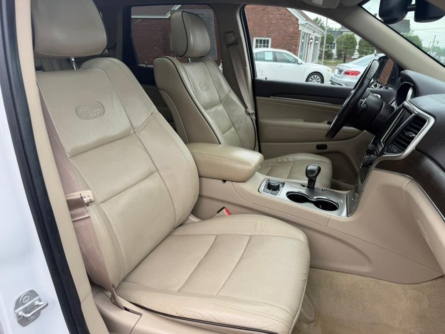 2014 Jeep Grand Cherokee 4WD 4dr Overland, available for sale in Southwick, Massachusetts | Country Auto Sales. Southwick, Massachusetts 2014 Jeep Grand Cherokee 4WD 4dr Overland, available for sale in Southwick, Massachusetts | Country Auto Sales. Southwick, Massachusetts