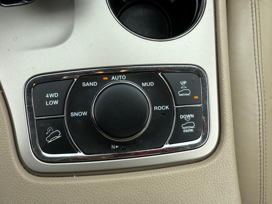 2014 Jeep Grand Cherokee 4WD 4dr Overland, available for sale in Southwick, Massachusetts | Country Auto Sales. Southwick, Massachusetts 2014 Jeep Grand Cherokee 4WD 4dr Overland, available for sale in Southwick, Massachusetts | Country Auto Sales. Southwick, Massachusetts