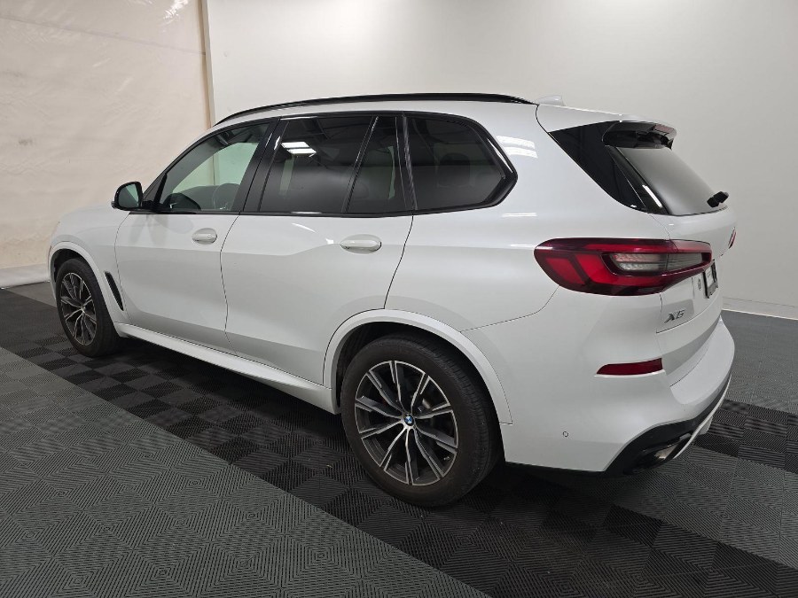 2022 BMW X5 xDrive40i Sports Activity Vehicle, available for sale in Franklin Square, New York | Luxury Motor Club. Franklin Square, New York 2022 BMW X5 xDrive40i Sports Activity Vehicle, available for sale in Franklin Square, New York | Luxury Motor Club. Franklin Square, New York