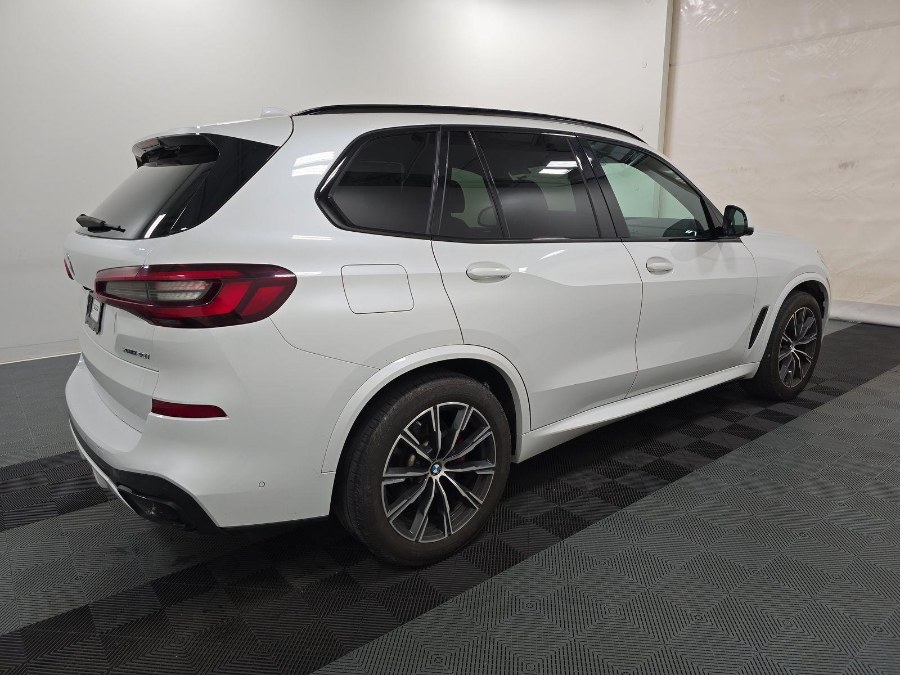 2022 BMW X5 xDrive40i Sports Activity Vehicle, available for sale in Franklin Square, New York | Luxury Motor Club. Franklin Square, New York 2022 BMW X5 xDrive40i Sports Activity Vehicle, available for sale in Franklin Square, New York | Luxury Motor Club. Franklin Square, New York