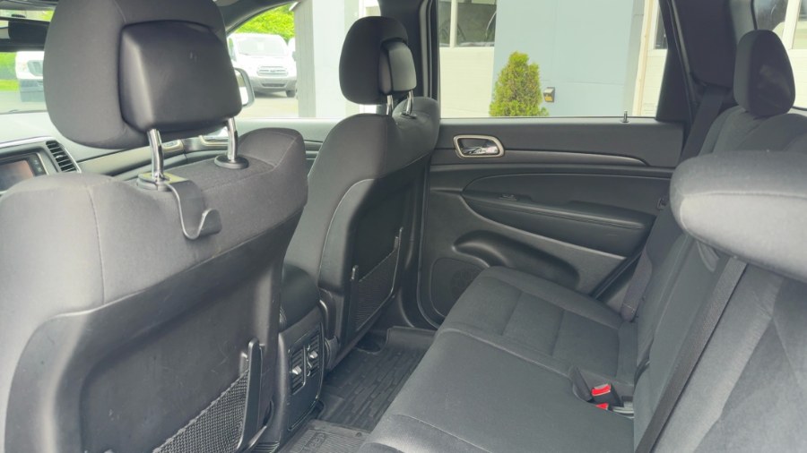 2014 Jeep Grand Cherokee 4WD 4dr Laredo, available for sale in Waterbury, Connecticut | West End Automotive Center. Waterbury, Connecticut 2014 Jeep Grand Cherokee 4WD 4dr Laredo, available for sale in Waterbury, Connecticut | West End Automotive Center. Waterbury, Connecticut