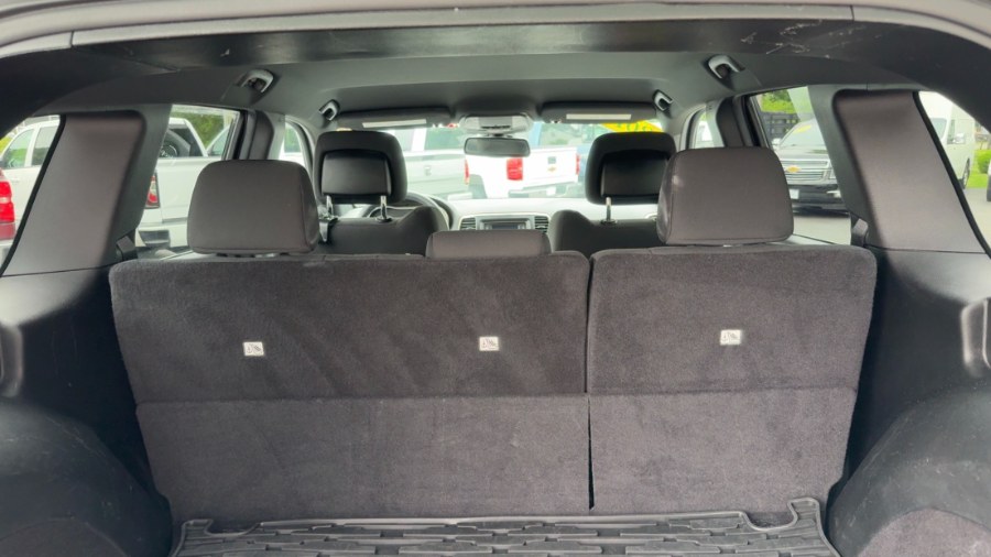 2014 Jeep Grand Cherokee 4WD 4dr Laredo, available for sale in Waterbury, Connecticut | West End Automotive Center. Waterbury, Connecticut 2014 Jeep Grand Cherokee 4WD 4dr Laredo, available for sale in Waterbury, Connecticut | West End Automotive Center. Waterbury, Connecticut