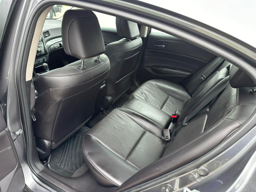 2013 Acura ILX 4dr Sdn 2.0L Premium Pkg, available for sale in South Windsor, Connecticut | Mike And Tony Auto Sales, Inc. South Windsor, Connecticut 2013 Acura ILX 4dr Sdn 2.0L Premium Pkg, available for sale in South Windsor, Connecticut | Mike And Tony Auto Sales, Inc. South Windsor, Connecticut
