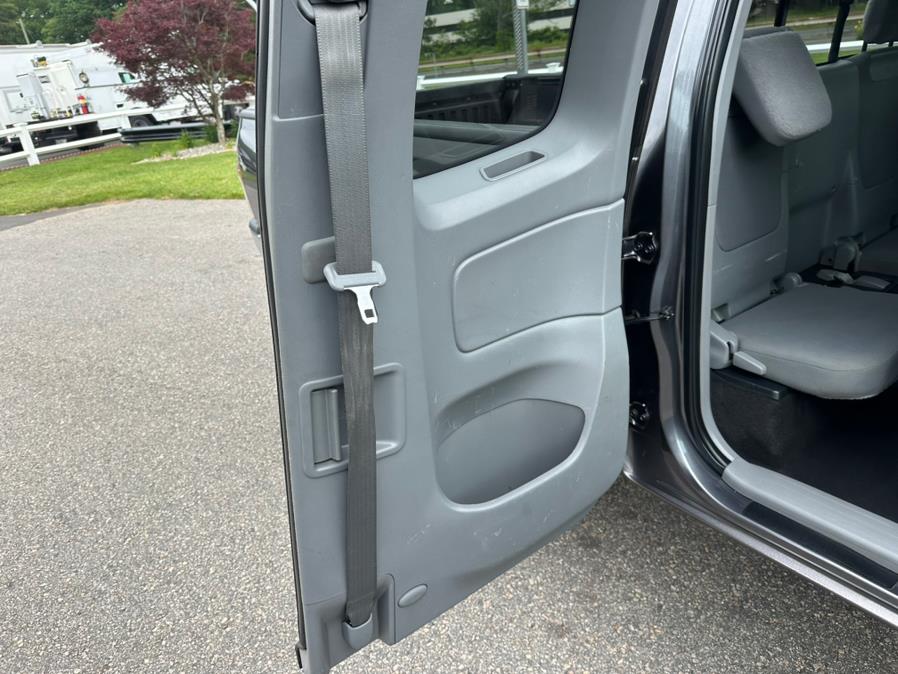 2014 Toyota Tacoma 4WD Access Cab V6 MT (Natl), available for sale in South Windsor, Connecticut | Mike And Tony Auto Sales, Inc. South Windsor, Connecticut 2014 Toyota Tacoma 4WD Access Cab V6 MT (Natl), available for sale in South Windsor, Connecticut | Mike And Tony Auto Sales, Inc. South Windsor, Connecticut