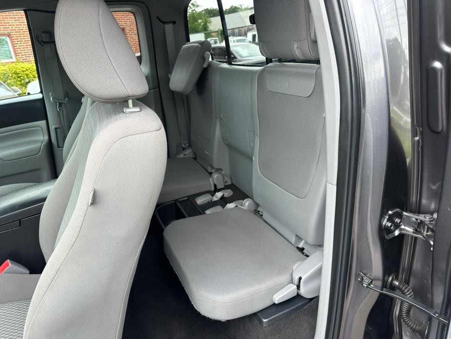 2014 Toyota Tacoma 4WD Access Cab V6 MT (Natl), available for sale in South Windsor, Connecticut | Mike And Tony Auto Sales, Inc. South Windsor, Connecticut 2014 Toyota Tacoma 4WD Access Cab V6 MT (Natl), available for sale in South Windsor, Connecticut | Mike And Tony Auto Sales, Inc. South Windsor, Connecticut