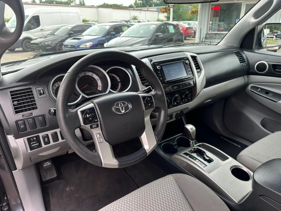 2014 Toyota Tacoma 4WD Access Cab V6 MT (Natl), available for sale in South Windsor, Connecticut | Mike And Tony Auto Sales, Inc. South Windsor, Connecticut 2014 Toyota Tacoma 4WD Access Cab V6 MT (Natl), available for sale in South Windsor, Connecticut | Mike And Tony Auto Sales, Inc. South Windsor, Connecticut