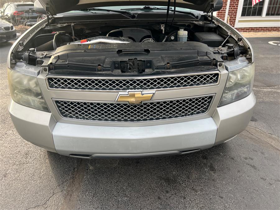2009 Chevrolet Avalanche 4WD Crew Cab 130" LT w/1LT, available for sale in Canton, Connecticut | Lava Motors. Canton, Connecticut 2009 Chevrolet Avalanche 4WD Crew Cab 130" LT w/1LT, available for sale in Canton, Connecticut | Lava Motors. Canton, Connecticut