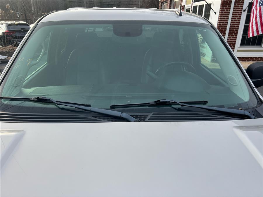 2009 Chevrolet Avalanche 4WD Crew Cab 130" LT w/1LT, available for sale in Canton, Connecticut | Lava Motors. Canton, Connecticut 2009 Chevrolet Avalanche 4WD Crew Cab 130" LT w/1LT, available for sale in Canton, Connecticut | Lava Motors. Canton, Connecticut