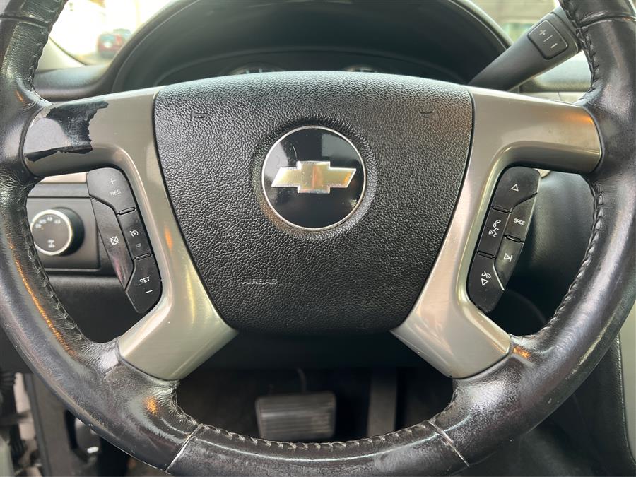 2009 Chevrolet Avalanche 4WD Crew Cab 130" LT w/1LT, available for sale in Canton, Connecticut | Lava Motors. Canton, Connecticut 2009 Chevrolet Avalanche 4WD Crew Cab 130" LT w/1LT, available for sale in Canton, Connecticut | Lava Motors. Canton, Connecticut