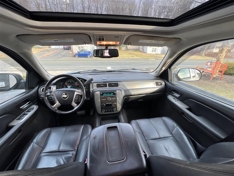 2009 Chevrolet Avalanche 4WD Crew Cab 130" LT w/1LT, available for sale in Canton, Connecticut | Lava Motors. Canton, Connecticut 2009 Chevrolet Avalanche 4WD Crew Cab 130" LT w/1LT, available for sale in Canton, Connecticut | Lava Motors. Canton, Connecticut