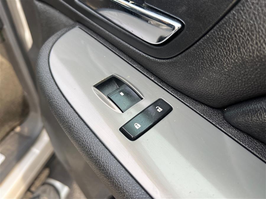 2009 Chevrolet Avalanche 4WD Crew Cab 130" LT w/1LT, available for sale in Canton, Connecticut | Lava Motors. Canton, Connecticut 2009 Chevrolet Avalanche 4WD Crew Cab 130" LT w/1LT, available for sale in Canton, Connecticut | Lava Motors. Canton, Connecticut