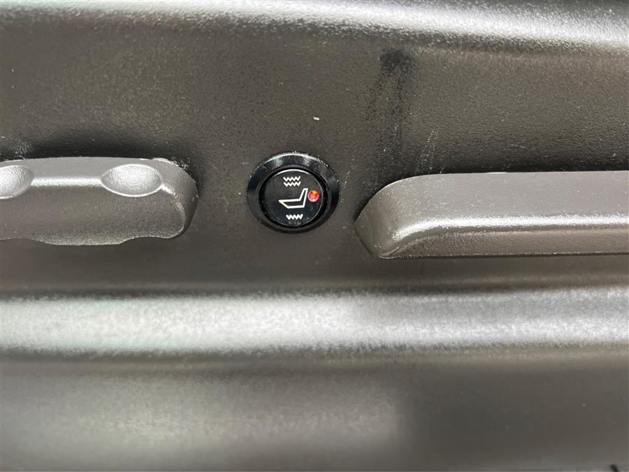 2009 Chevrolet Avalanche 4WD Crew Cab 130" LT w/1LT, available for sale in Canton, Connecticut | Lava Motors. Canton, Connecticut 2009 Chevrolet Avalanche 4WD Crew Cab 130" LT w/1LT, available for sale in Canton, Connecticut | Lava Motors. Canton, Connecticut