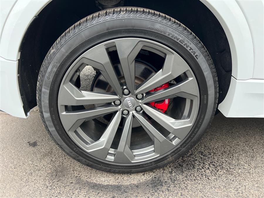 2019 Audi Q8 Premium Plus 55 TFSI quattro, available for sale in Canton, Connecticut | Lava Motors. Canton, Connecticut 2019 Audi Q8 Premium Plus 55 TFSI quattro, available for sale in Canton, Connecticut | Lava Motors. Canton, Connecticut