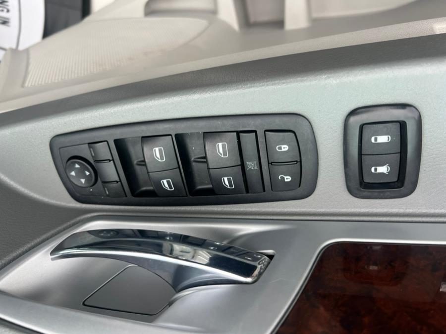 2010 Chrysler Town & Country 4dr Wgn Touring, available for sale in Swansea, Massachusetts | Gas On The Run. Swansea, Massachusetts 2010 Chrysler Town & Country 4dr Wgn Touring, available for sale in Swansea, Massachusetts | Gas On The Run. Swansea, Massachusetts