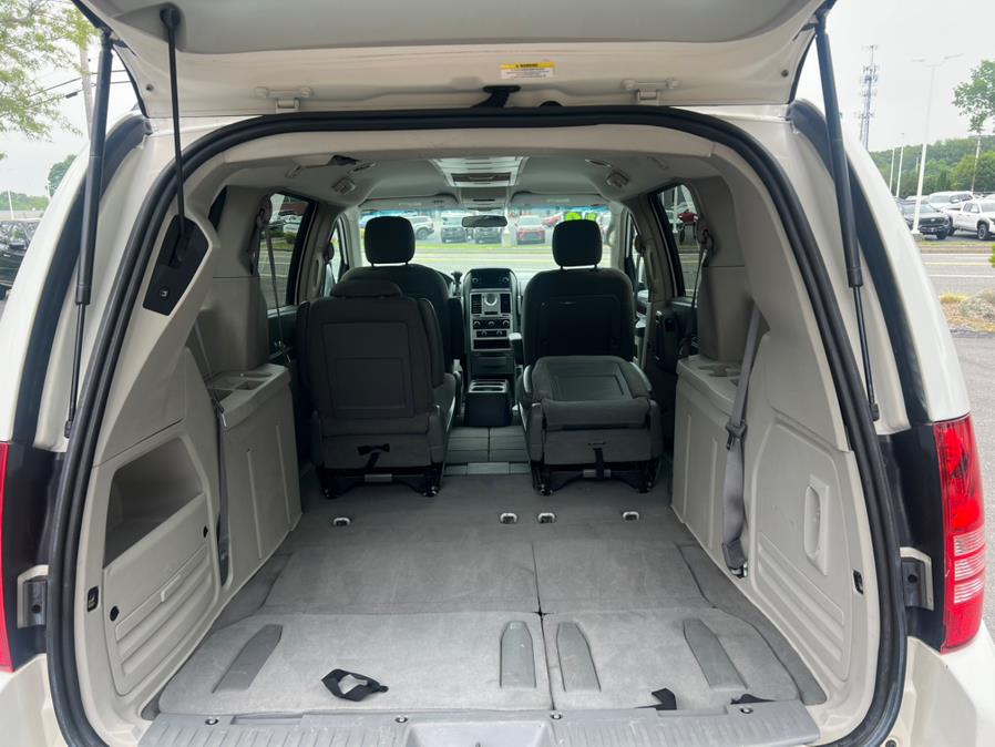 2010 Chrysler Town & Country 4dr Wgn Touring, available for sale in Swansea, Massachusetts | Gas On The Run. Swansea, Massachusetts 2010 Chrysler Town & Country 4dr Wgn Touring, available for sale in Swansea, Massachusetts | Gas On The Run. Swansea, Massachusetts