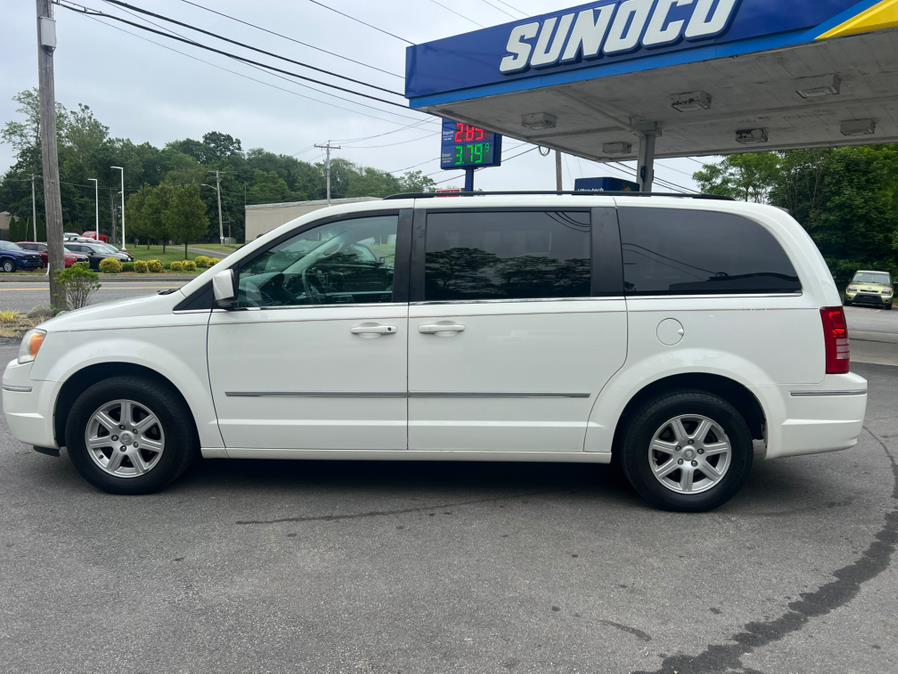 2010 Chrysler Town & Country 4dr Wgn Touring, available for sale in Swansea, Massachusetts | Gas On The Run. Swansea, Massachusetts 2010 Chrysler Town & Country 4dr Wgn Touring, available for sale in Swansea, Massachusetts | Gas On The Run. Swansea, Massachusetts