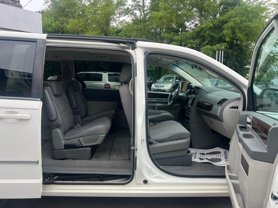 2010 Chrysler Town & Country 4dr Wgn Touring, available for sale in Swansea, Massachusetts | Gas On The Run. Swansea, Massachusetts 2010 Chrysler Town & Country 4dr Wgn Touring, available for sale in Swansea, Massachusetts | Gas On The Run. Swansea, Massachusetts