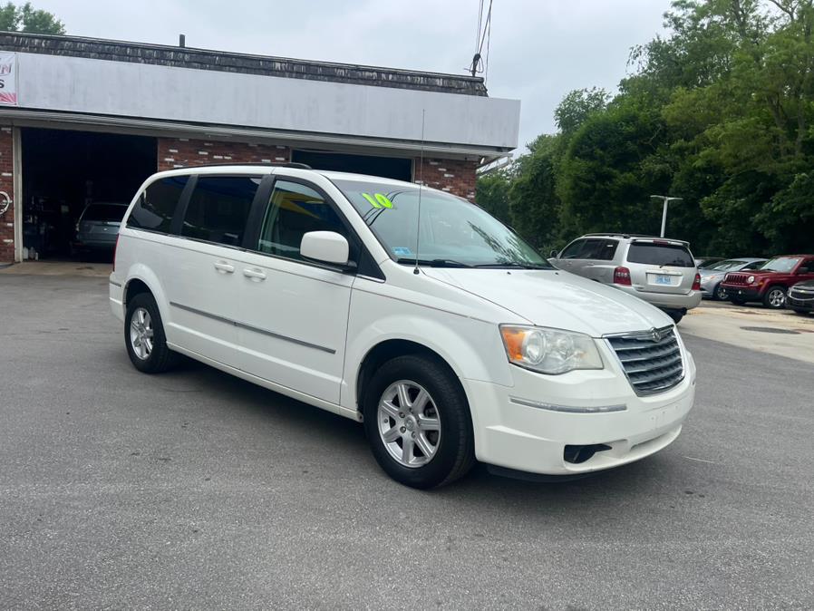 2010 Chrysler Town & Country 4dr Wgn Touring, available for sale in Swansea, Massachusetts | Gas On The Run. Swansea, Massachusetts 2010 Chrysler Town & Country 4dr Wgn Touring, available for sale in Swansea, Massachusetts | Gas On The Run. Swansea, Massachusetts