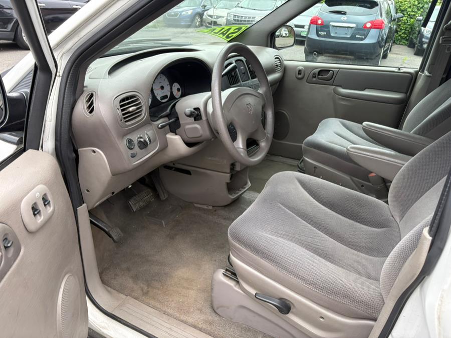 2003 Dodge Caravan 4dr Grand SE 119" WB, available for sale in East Windsor, Connecticut | CT Car Co LLC. East Windsor, Connecticut 2003 Dodge Caravan 4dr Grand SE 119" WB, available for sale in East Windsor, Connecticut | CT Car Co LLC. East Windsor, Connecticut