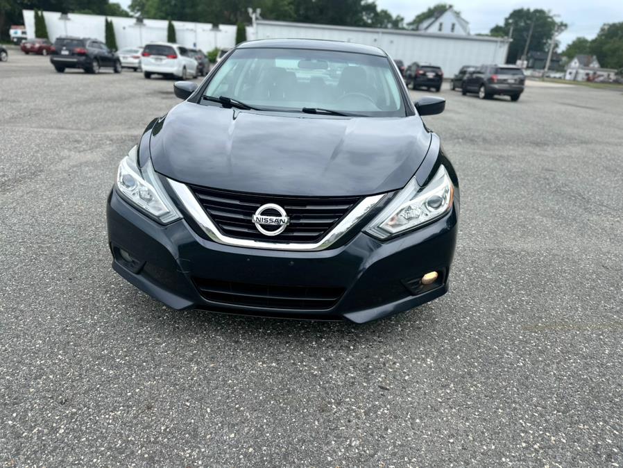 Used 2017 Nissan Altima in Springfield, Massachusetts | Auto Globe LLC. Springfield, Massachusetts