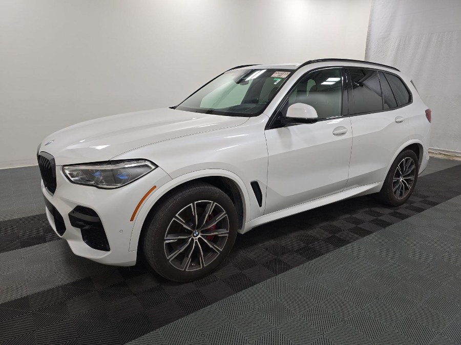 2022 BMW X5 xDrive40i Sports Activity Vehicle, available for sale in Franklin Square, New York | C Rich Cars. Franklin Square, New York