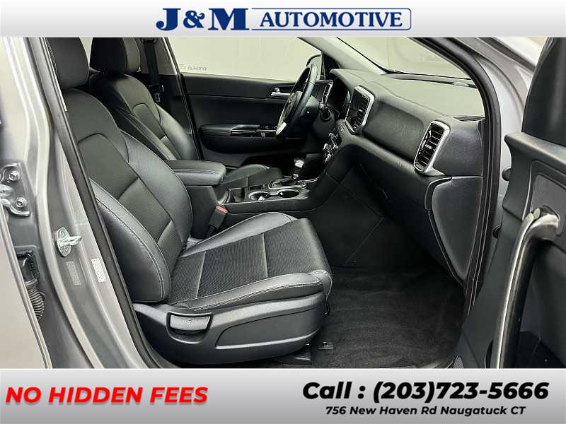 2022 Kia Sportage EX, available for sale in Naugatuck, Connecticut | J&M Automotive Sls&Svc LLC. Naugatuck, Connecticut 2022 Kia Sportage EX, available for sale in Naugatuck, Connecticut | J&M Automotive Sls&Svc LLC. Naugatuck, Connecticut