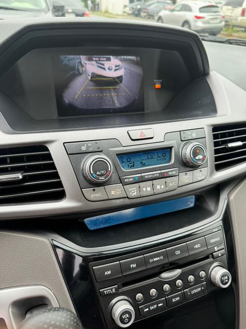 2013 Honda Odyssey 5dr EX-L, available for sale in Lowell, Massachusetts | George and Ray Auto. Lowell, Massachusetts 2013 Honda Odyssey 5dr EX-L, available for sale in Lowell, Massachusetts | George and Ray Auto. Lowell, Massachusetts