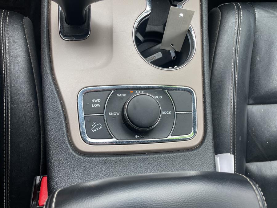 2015 Jeep Grand Cherokee 4WD 4dr Limited, available for sale in Worcester, Massachusetts | Worcester Auto Outlet LLC. Worcester, Massachusetts 2015 Jeep Grand Cherokee 4WD 4dr Limited, available for sale in Worcester, Massachusetts | Worcester Auto Outlet LLC. Worcester, Massachusetts