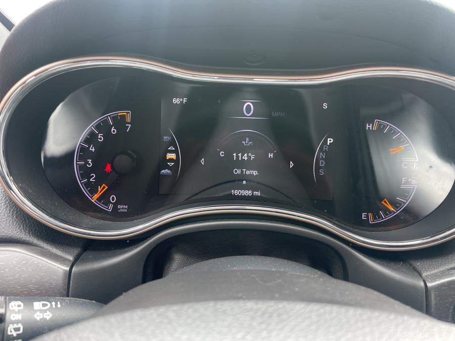 2015 Jeep Grand Cherokee 4WD 4dr Limited, available for sale in Worcester, Massachusetts | Worcester Auto Outlet LLC. Worcester, Massachusetts 2015 Jeep Grand Cherokee 4WD 4dr Limited, available for sale in Worcester, Massachusetts | Worcester Auto Outlet LLC. Worcester, Massachusetts