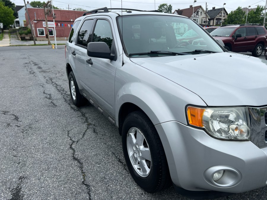 2009 Ford Escape 4WD 4dr V6 Auto XLT, available for sale in Bethlehem, Pennsylvania | Best Auto Deals LLC. Bethlehem, Pennsylvania 2009 Ford Escape 4WD 4dr V6 Auto XLT, available for sale in Bethlehem, Pennsylvania | Best Auto Deals LLC. Bethlehem, Pennsylvania
