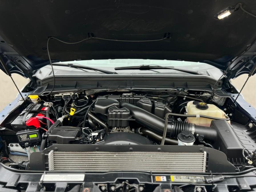 2016 Ford Super Duty F-350 SRW 4WD SuperCab 158" XLT, available for sale in Paterson, New Jersey | Speedway Motors LLC. Paterson, New Jersey 2016 Ford Super Duty F-350 SRW 4WD SuperCab 158" XLT, available for sale in Paterson, New Jersey | Speedway Motors LLC. Paterson, New Jersey