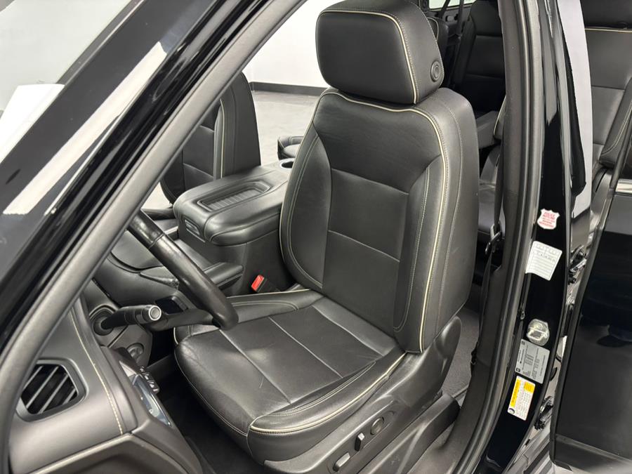 2021 Chevrolet Suburban 4WD 4dr Premier, available for sale in Elizabeth, New Jersey | Dream Auto Group. Elizabeth, New Jersey 2021 Chevrolet Suburban 4WD 4dr Premier, available for sale in Elizabeth, New Jersey | Dream Auto Group. Elizabeth, New Jersey