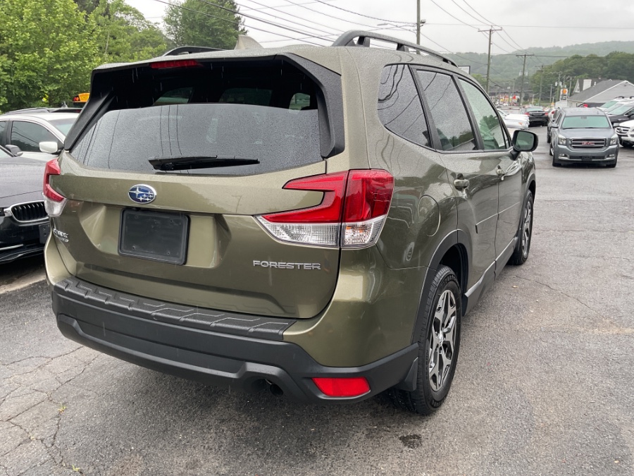 2022 Subaru Forester Premium CVT, available for sale in Waterbury, Connecticut | Jim Juliani Motors. Waterbury, Connecticut 2022 Subaru Forester Premium CVT, available for sale in Waterbury, Connecticut | Jim Juliani Motors. Waterbury, Connecticut