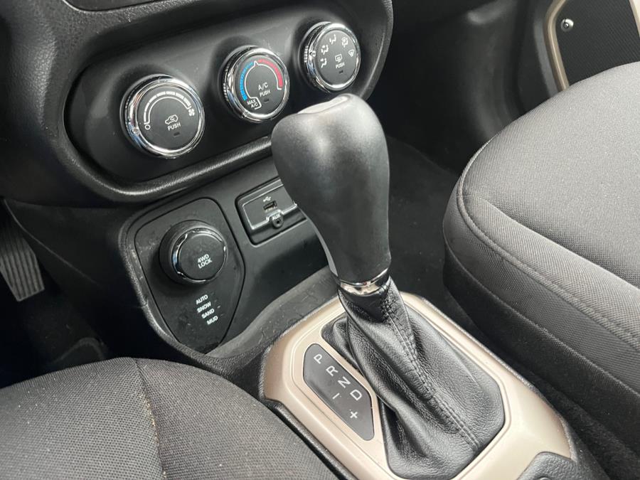 2016 Jeep Renegade 4WD 4dr Latitude, available for sale in Rosedale, New York | Sunrise Auto Sales. Rosedale, New York 2016 Jeep Renegade 4WD 4dr Latitude, available for sale in Rosedale, New York | Sunrise Auto Sales. Rosedale, New York
