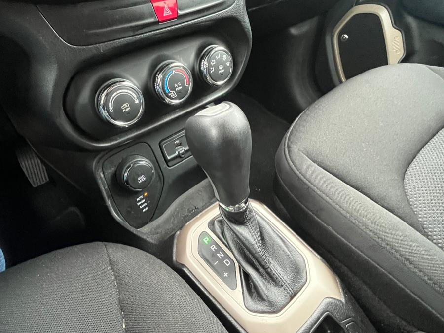 2016 Jeep Renegade 4WD 4dr Latitude, available for sale in Rosedale, New York | Sunrise Auto Sales. Rosedale, New York 2016 Jeep Renegade 4WD 4dr Latitude, available for sale in Rosedale, New York | Sunrise Auto Sales. Rosedale, New York