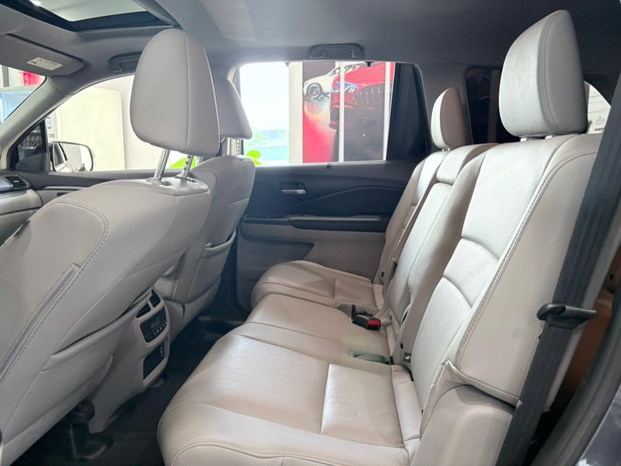 2021 Honda Pilot EX-L AWD, available for sale in Franklin Sq, New York | Long Island Auto Center. Franklin Sq, New York 2021 Honda Pilot EX-L AWD, available for sale in Franklin Sq, New York | Long Island Auto Center. Franklin Sq, New York