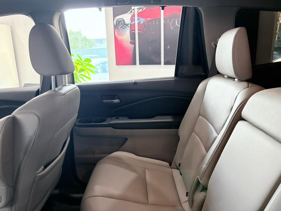 2021 Honda Pilot EX-L AWD, available for sale in Franklin Sq, New York | Long Island Auto Center. Franklin Sq, New York 2021 Honda Pilot EX-L AWD, available for sale in Franklin Sq, New York | Long Island Auto Center. Franklin Sq, New York