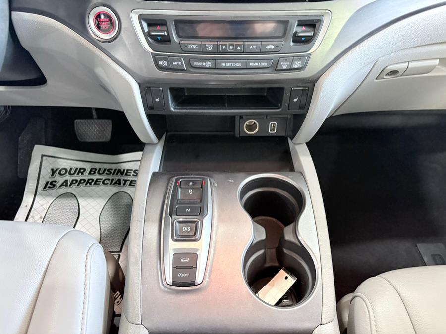 2021 Honda Pilot EX-L AWD, available for sale in Franklin Sq, New York | Long Island Auto Center. Franklin Sq, New York 2021 Honda Pilot EX-L AWD, available for sale in Franklin Sq, New York | Long Island Auto Center. Franklin Sq, New York