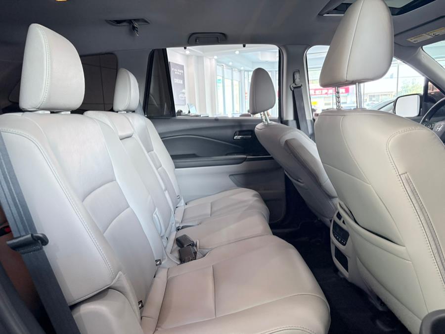 2021 Honda Pilot EX-L AWD, available for sale in Franklin Square, New York | Luxury Motor Club. Franklin Square, New York 2021 Honda Pilot EX-L AWD, available for sale in Franklin Square, New York | Luxury Motor Club. Franklin Square, New York