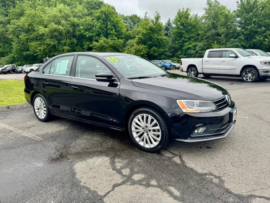 2015 Volkswagen Jetta Sedan 4dr Auto 1.8T SE w/Connectivity/Navigation, available for sale in Berlin, Connecticut | Tru Auto Mall. Berlin, Connecticut 2015 Volkswagen Jetta Sedan 4dr Auto 1.8T SE w/Connectivity/Navigation, available for sale in Berlin, Connecticut | Tru Auto Mall. Berlin, Connecticut