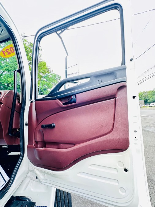 2021 Hino L6 26 FEET DRY BOX + LIFT GATE + NO CDL, available for sale in South Amboy, New Jersey | NJ Truck Spot. South Amboy, New Jersey 2021 Hino L6 26 FEET DRY BOX + LIFT GATE + NO CDL, available for sale in South Amboy, New Jersey | NJ Truck Spot. South Amboy, New Jersey