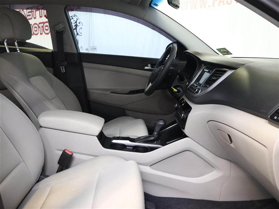 2018 Hyundai Tucson SE, available for sale in Paterson, New Jersey | Fast Track Motors. Paterson, New Jersey 2018 Hyundai Tucson SE, available for sale in Paterson, New Jersey | Fast Track Motors. Paterson, New Jersey