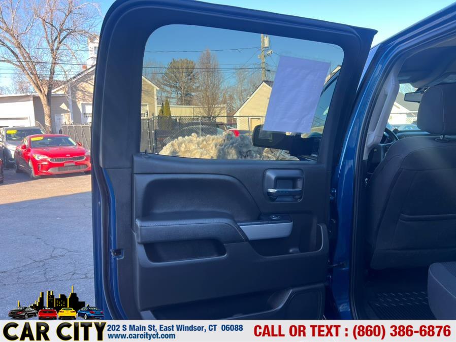 2018 Chevrolet Silverado 1500 4WD Crew Cab 143.5" LT w/1LT, available for sale in East Windsor, Connecticut | Car City LLC. East Windsor, Connecticut 2018 Chevrolet Silverado 1500 4WD Crew Cab 143.5" LT w/1LT, available for sale in East Windsor, Connecticut | Car City LLC. East Windsor, Connecticut